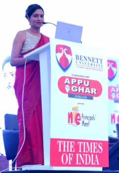 Best Female Emcee in Delhi/Gurgaon corporate event, times of india